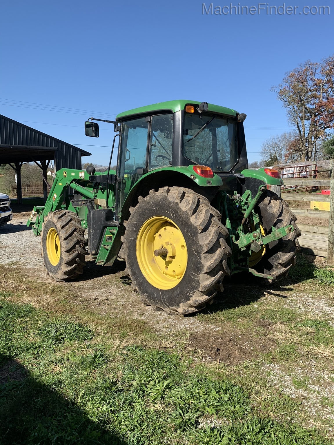 2014 John Deere 6125M Cab Image 9