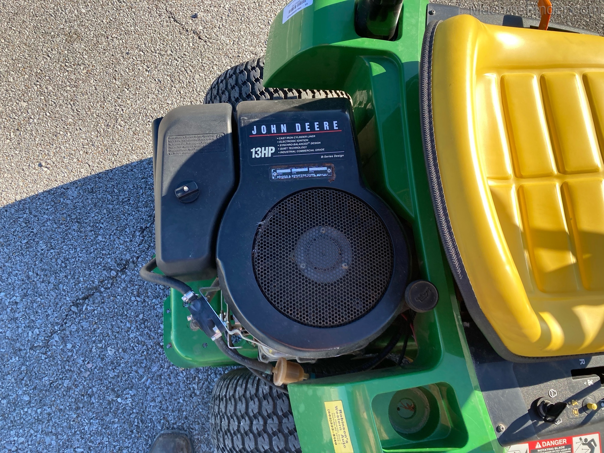 2003 John Deere GX85 Image 7