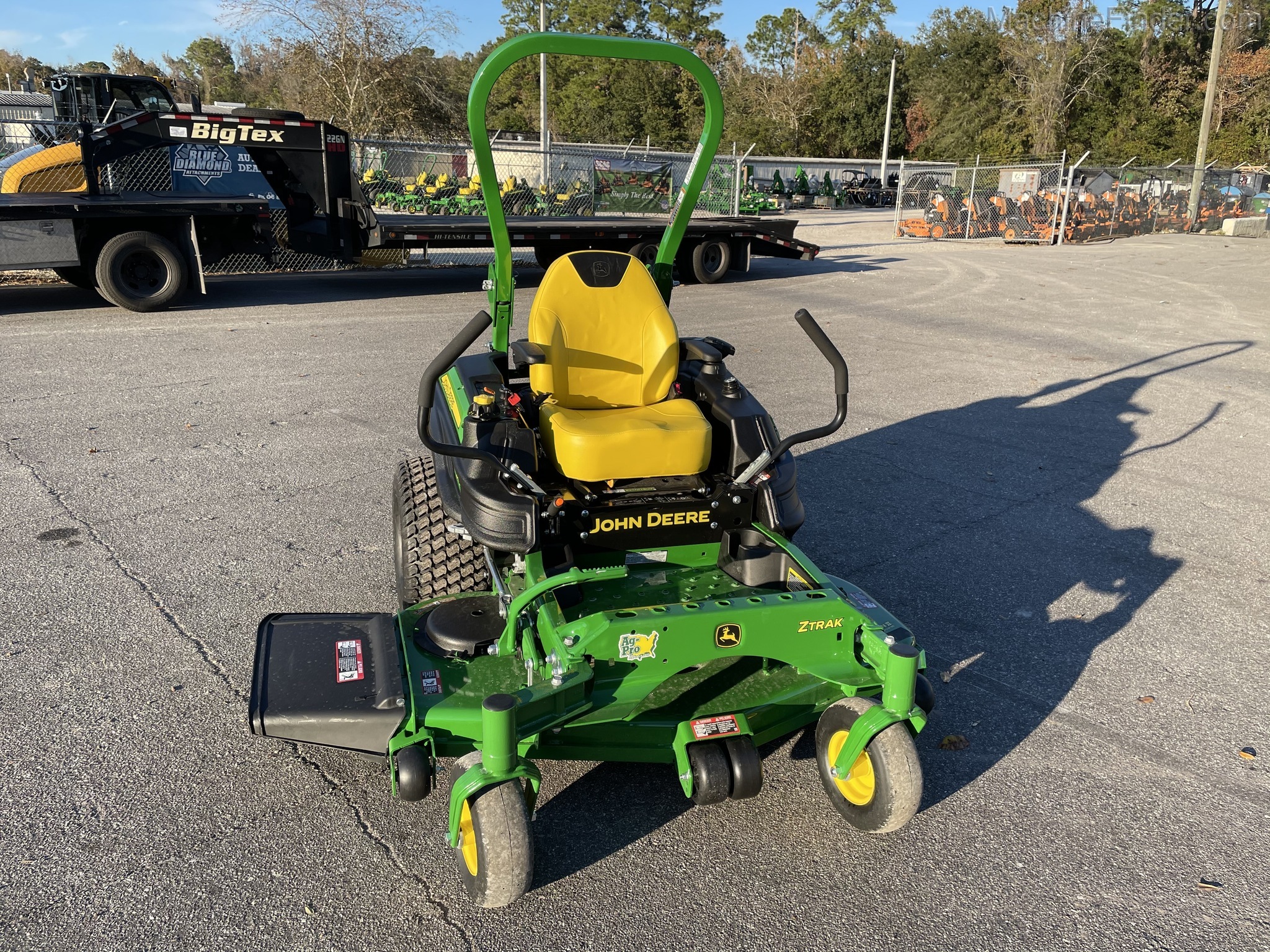 2020 John Deere Z915E Image 2