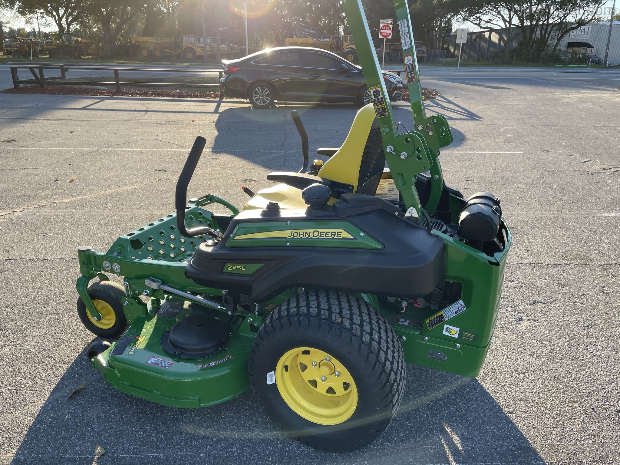 2020 John Deere Z915E Image 7