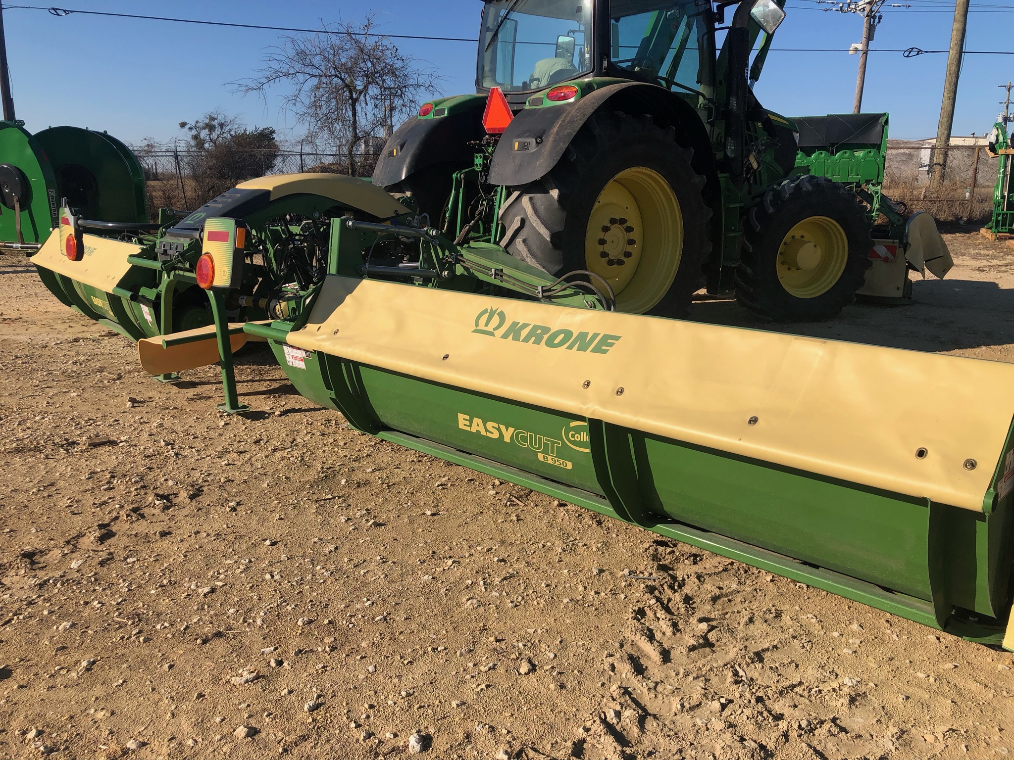 2013 John Deere 6190R Image 17