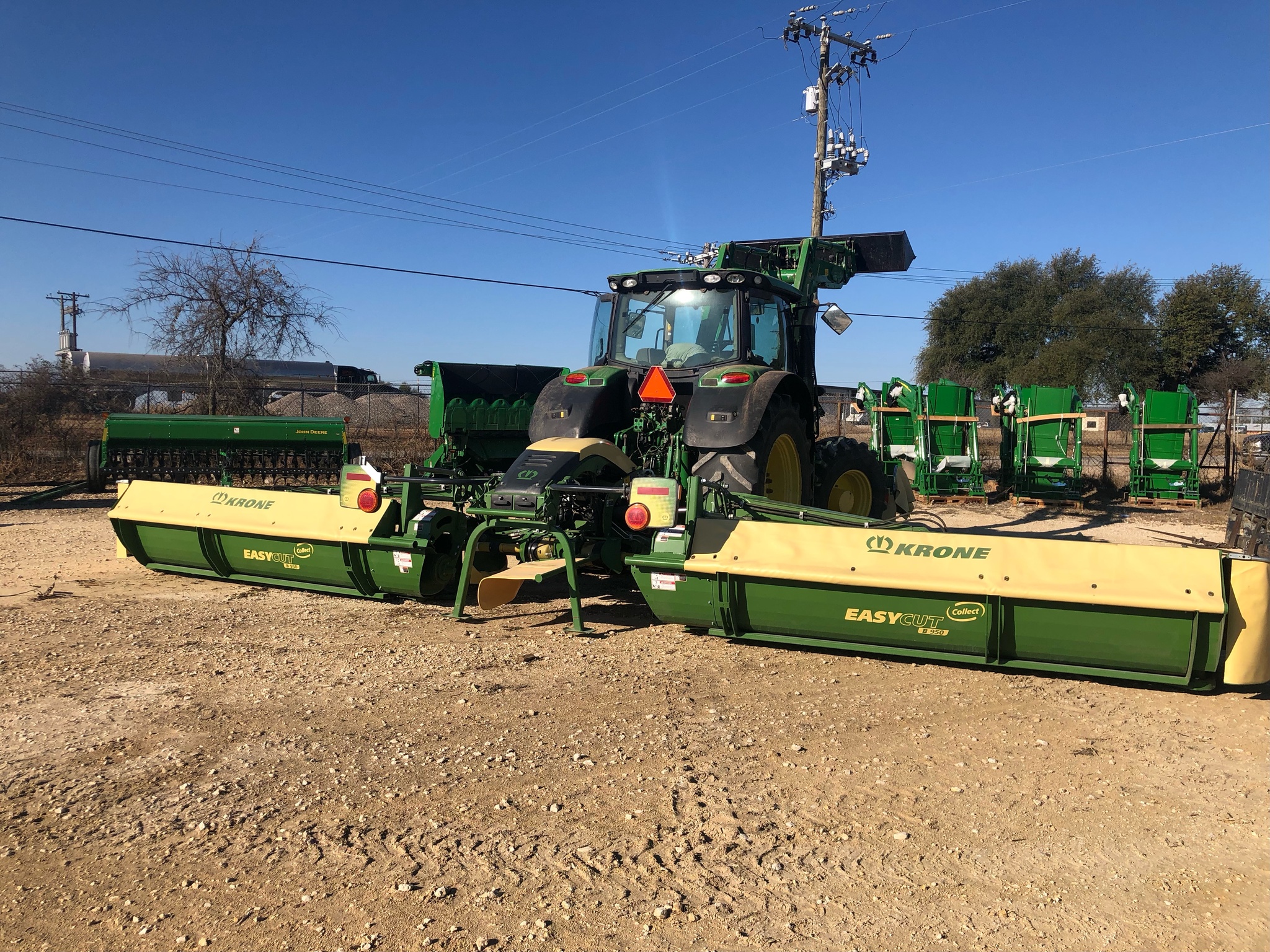 2013 John Deere 6190R Image 22