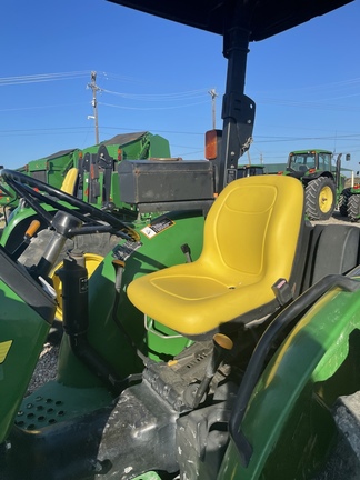 2003 John Deere 5105 Image 4