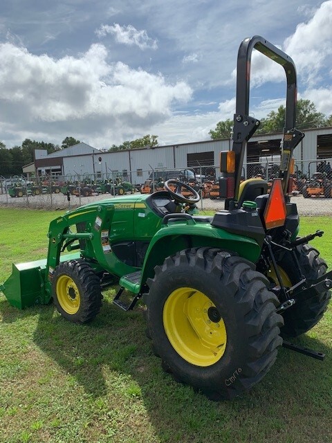 2022 John Deere 3025E Image 3
