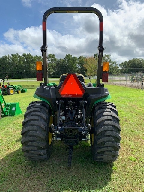 2022 John Deere 3025E Image 4