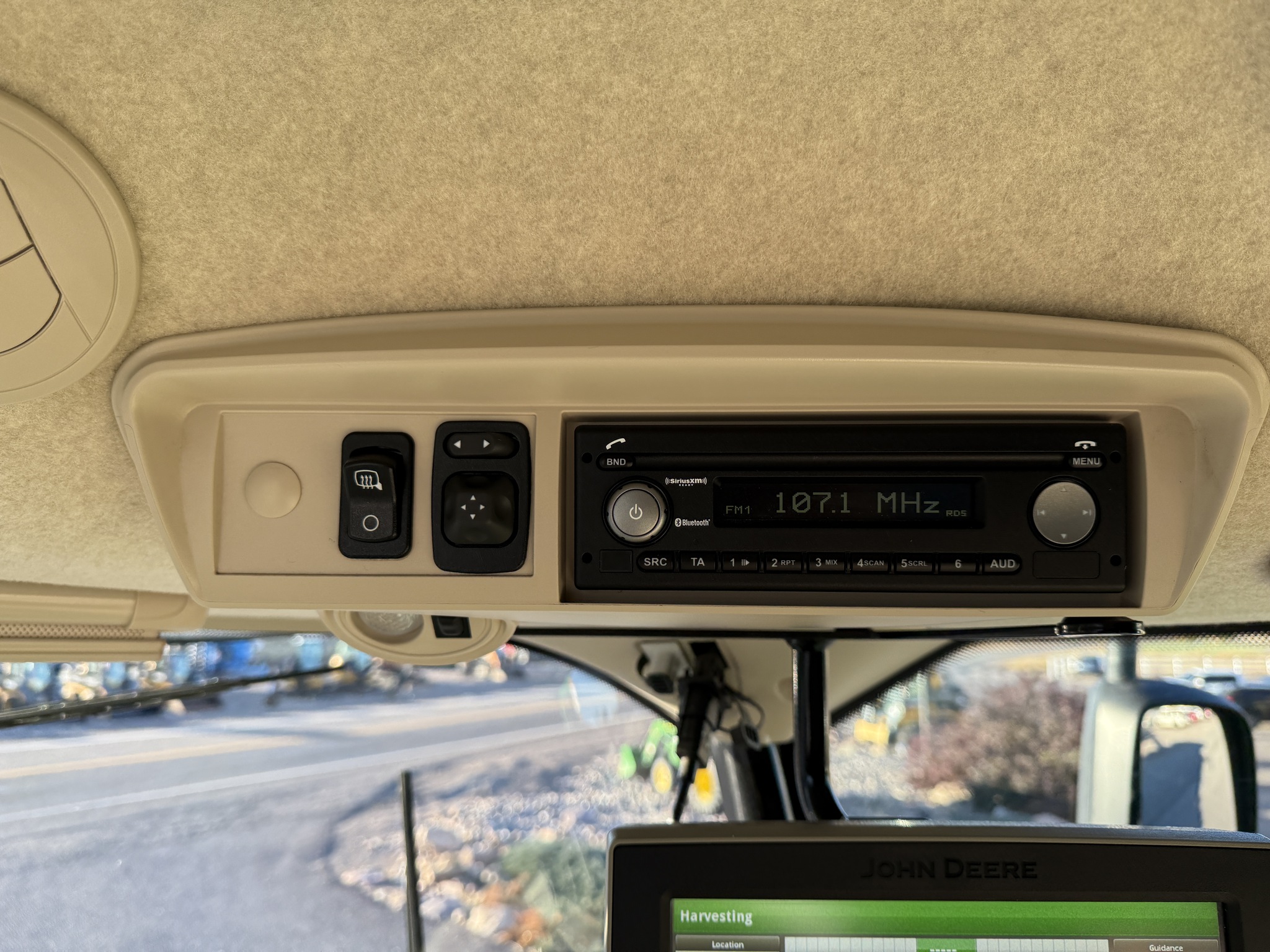 2020 John Deere S780 Image 18