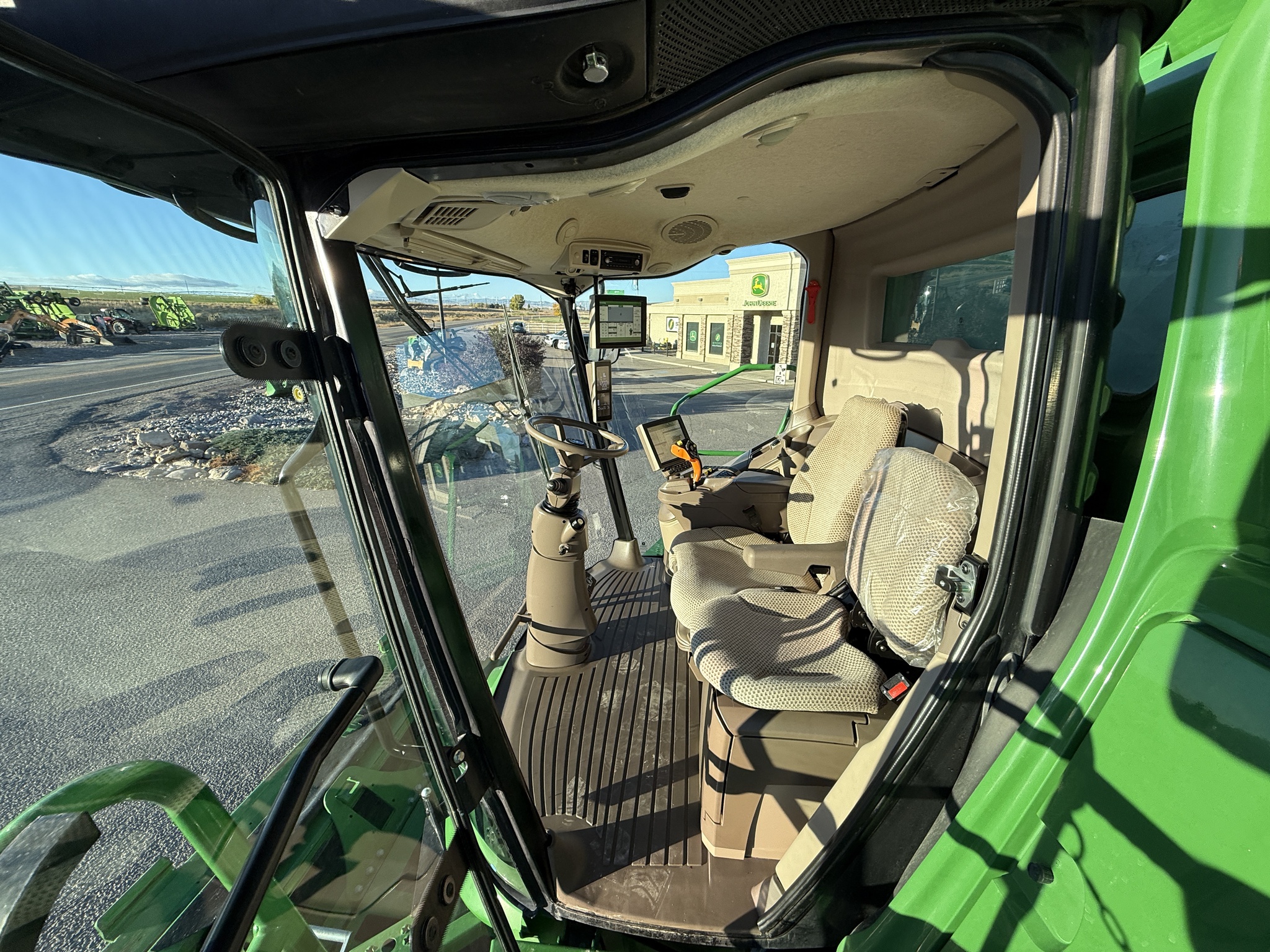 2020 John Deere S780 Image 9