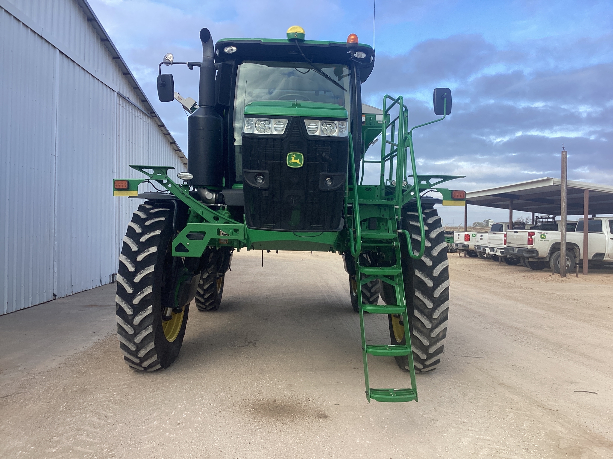 2021 John Deere R4045 SelfPropelled Sprayers Munday, TX