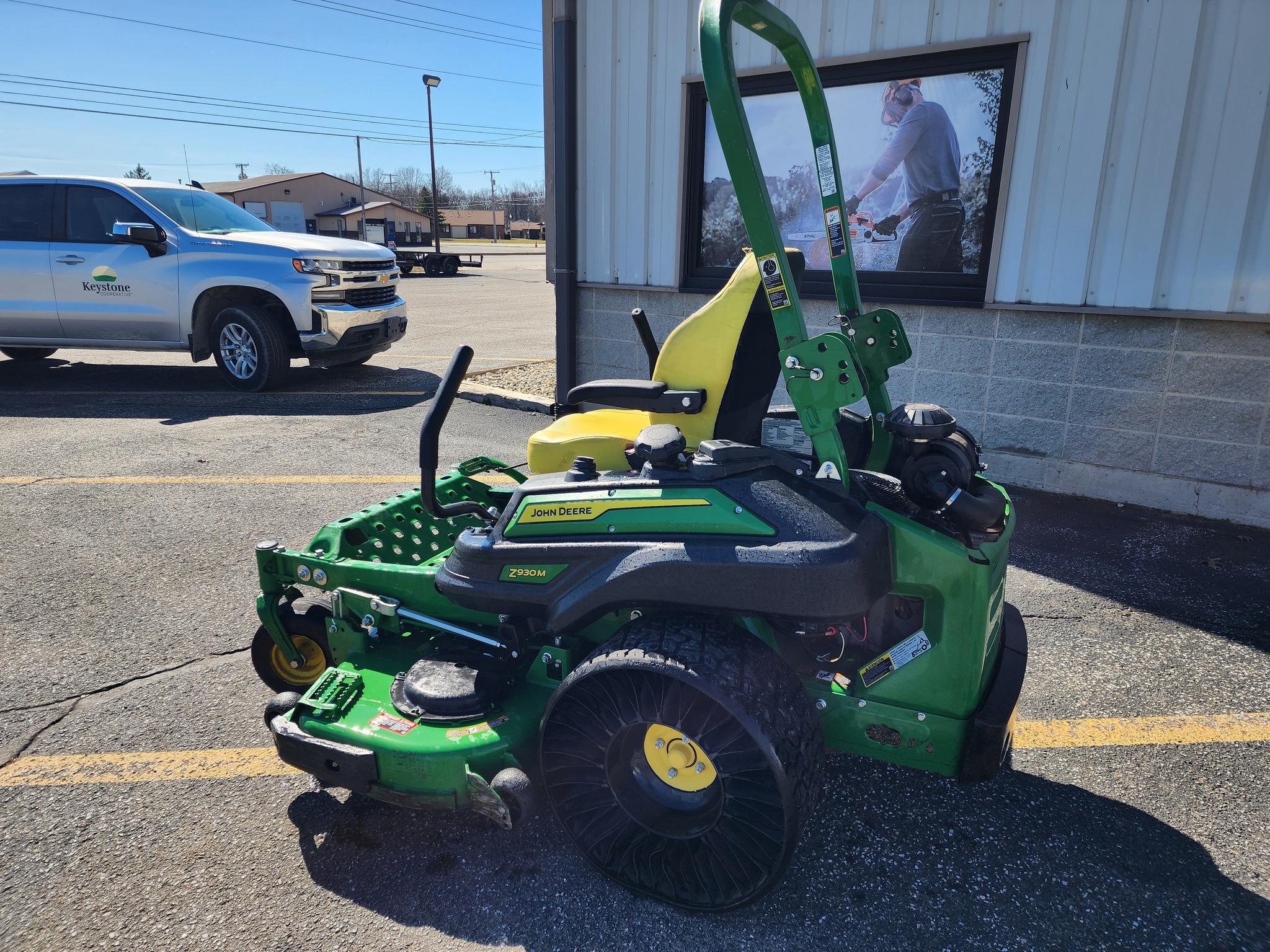 2022 John Deere Z930M Image 9