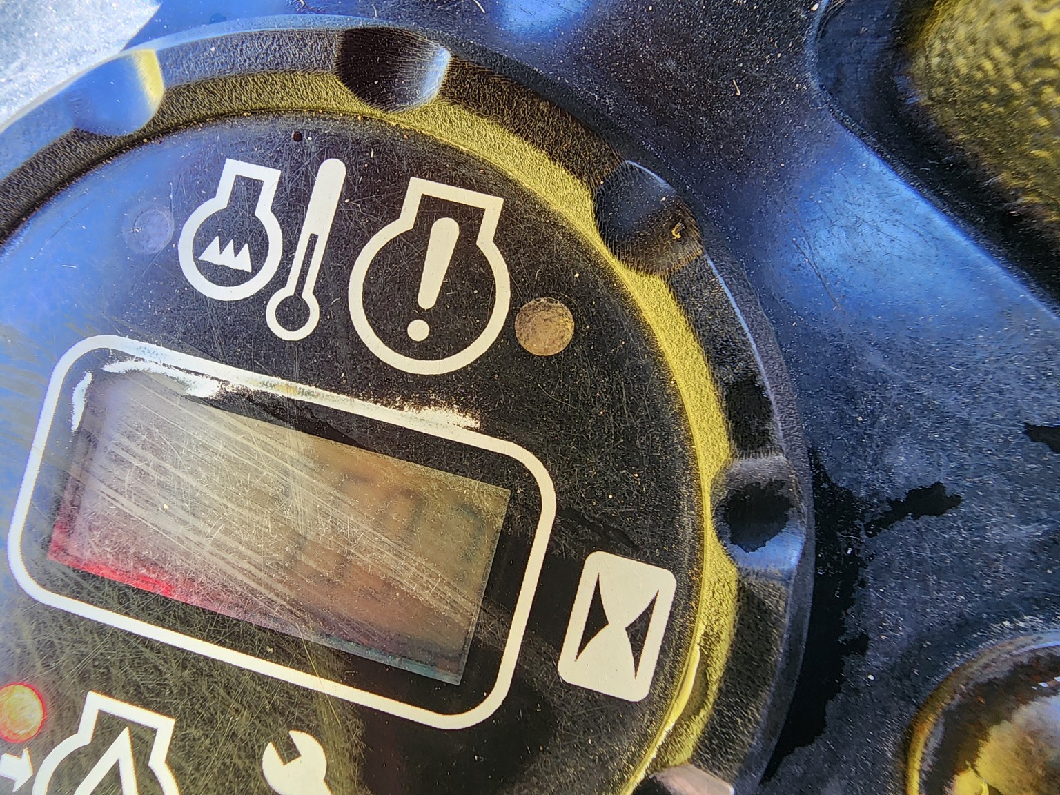 2022 John Deere Z930M Image 12