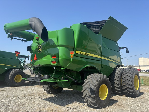 Used 2020 John Deere S780 Combines at Koenig Equipment in Greenfield, IN - Photo4