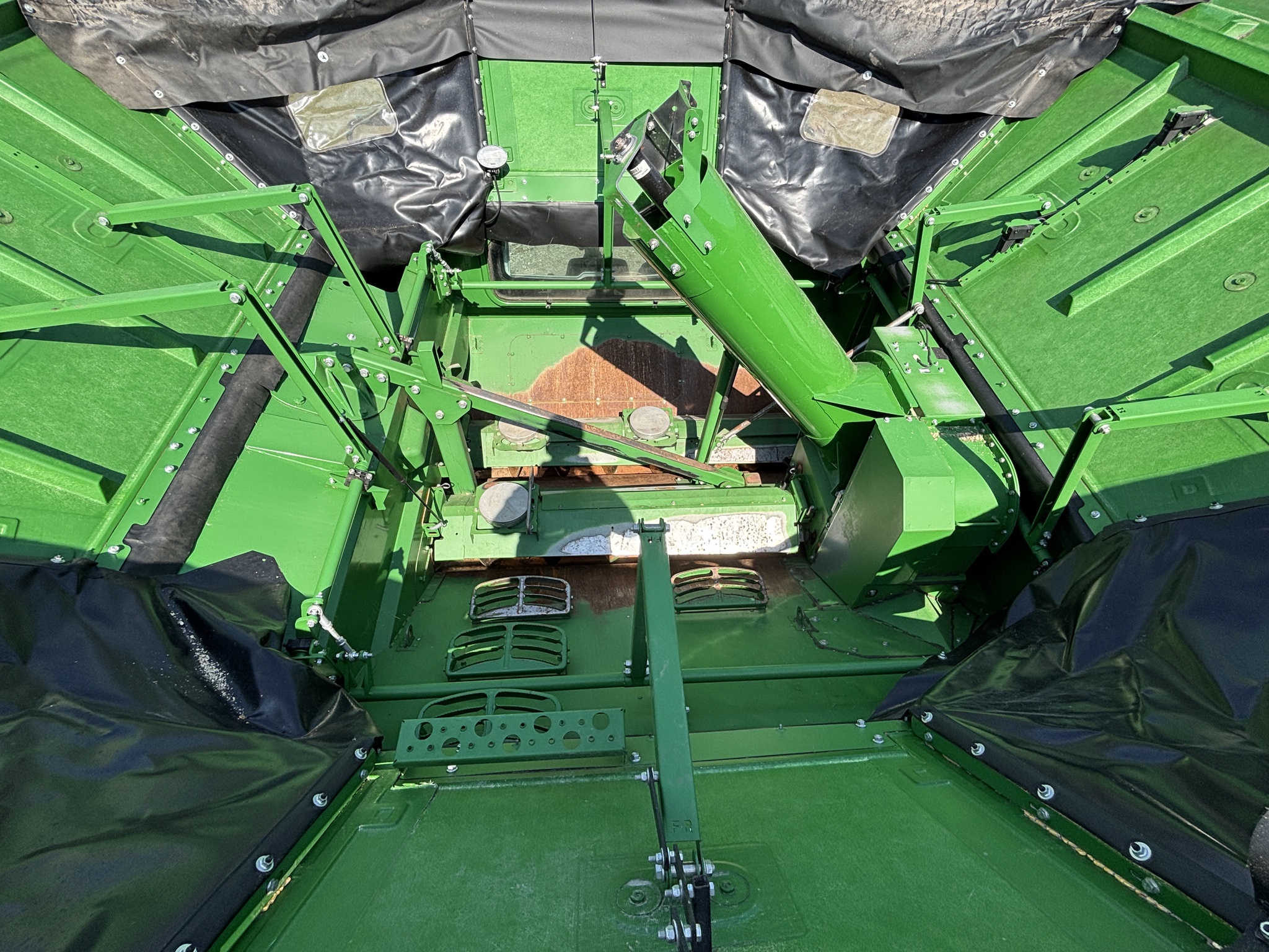 Used 2020 John Deere S780 Combines at Koenig Equipment in Greenfield, IN - PhotoXL23