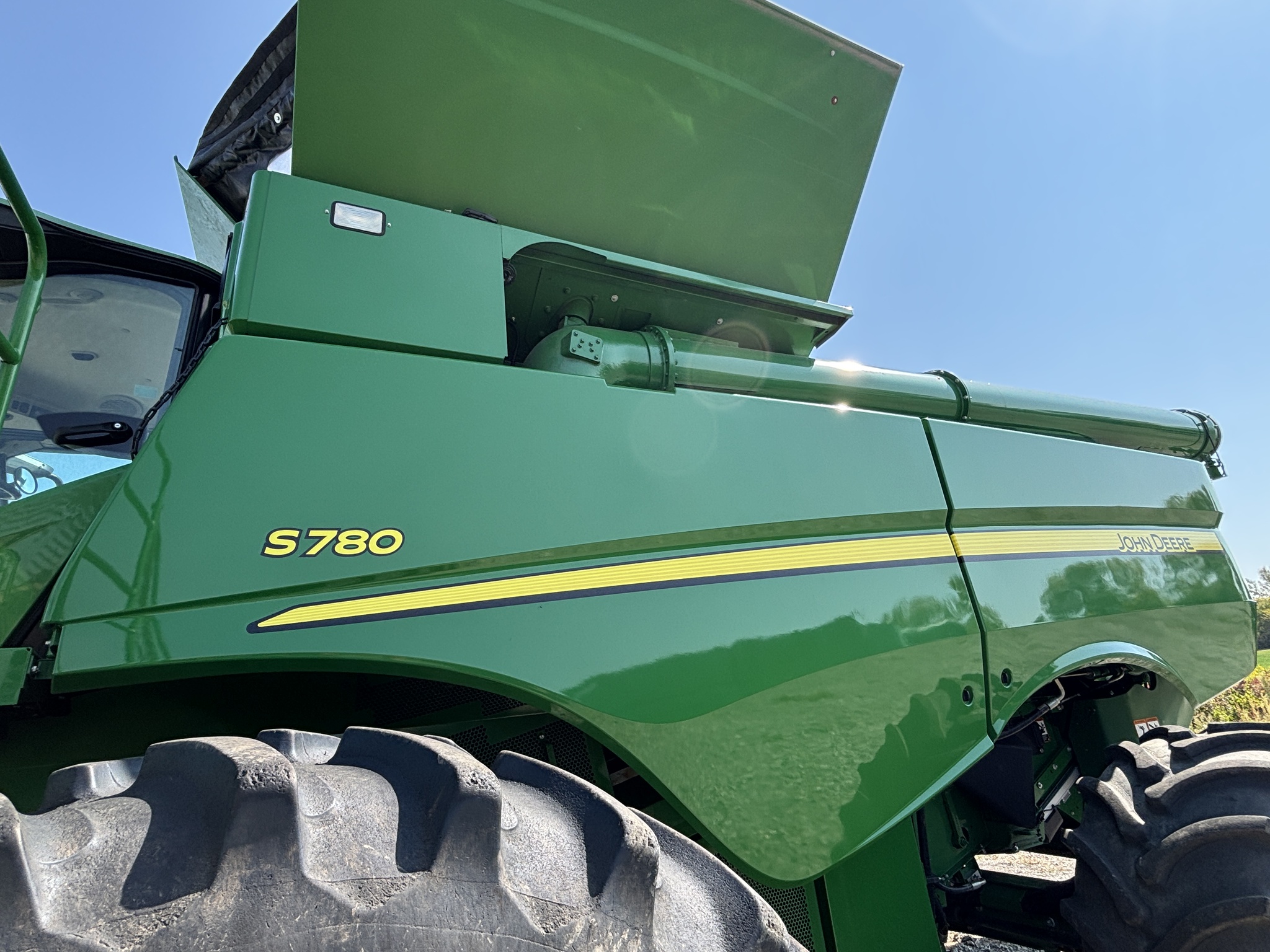 Used 2020 John Deere S780 Combines at Koenig Equipment in Greenfield, IN - PhotoXL9