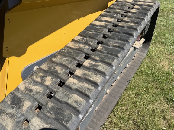2023 John Deere 333G - Photo9