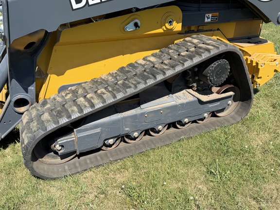 2023 John Deere 333G - Photo10