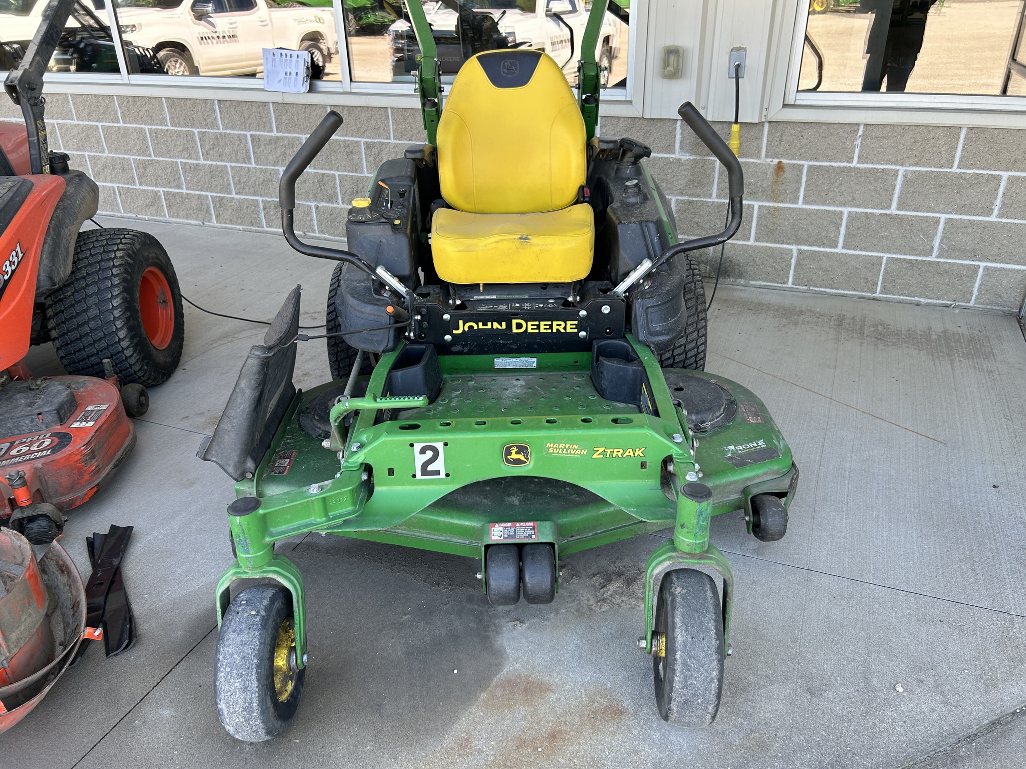  2020 John Deere Z915E at Heritage Tractor in Brimfield, IL
