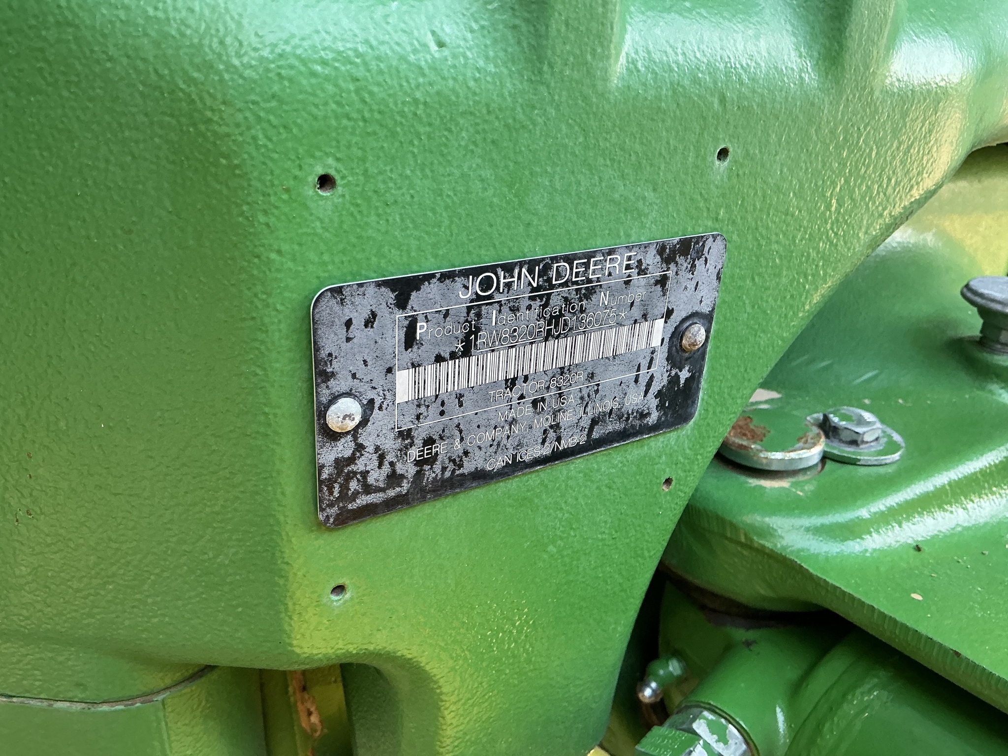 2018 John Deere 8320R Image 12