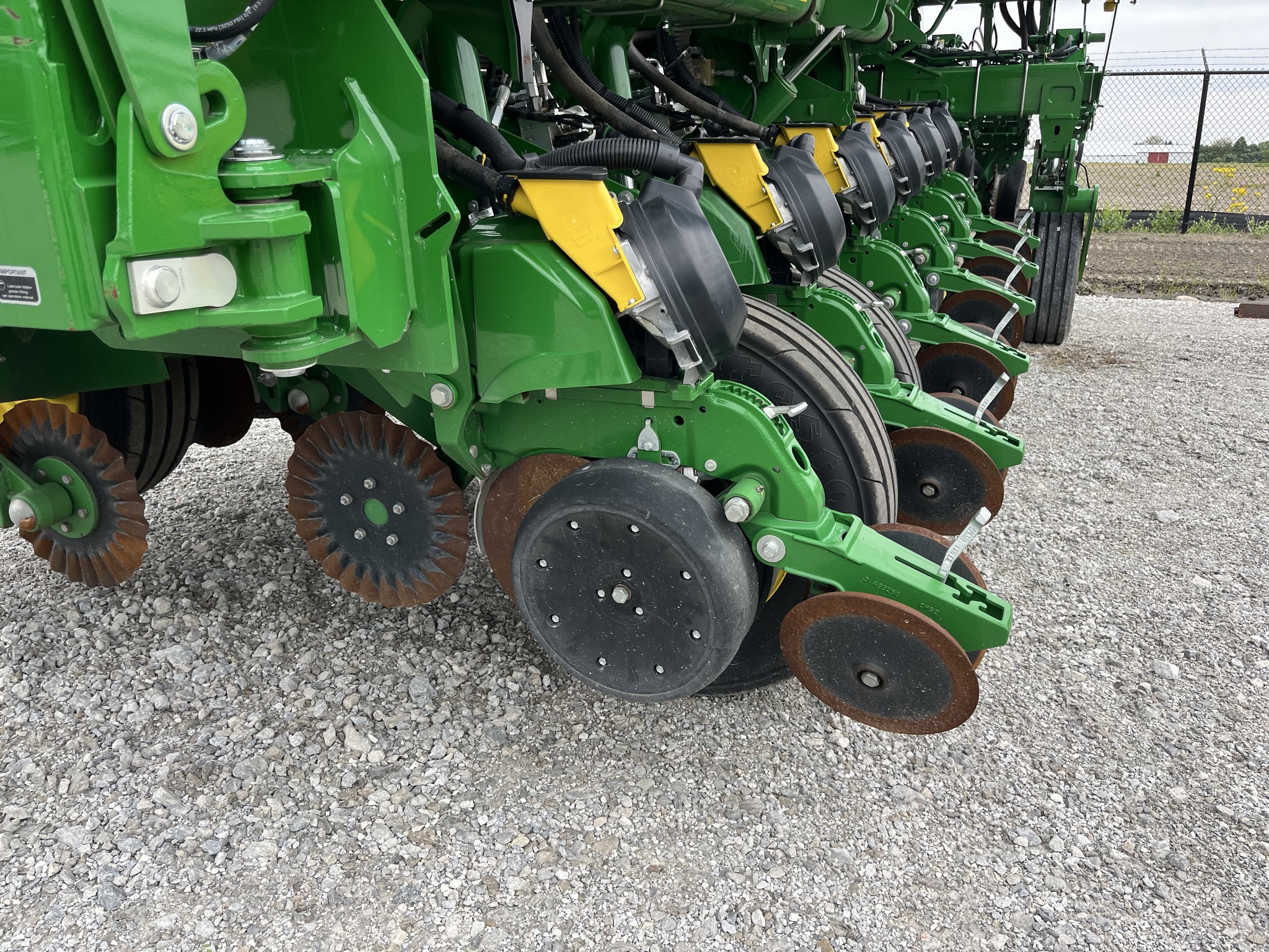 2023 John Deere 1795 Image 6