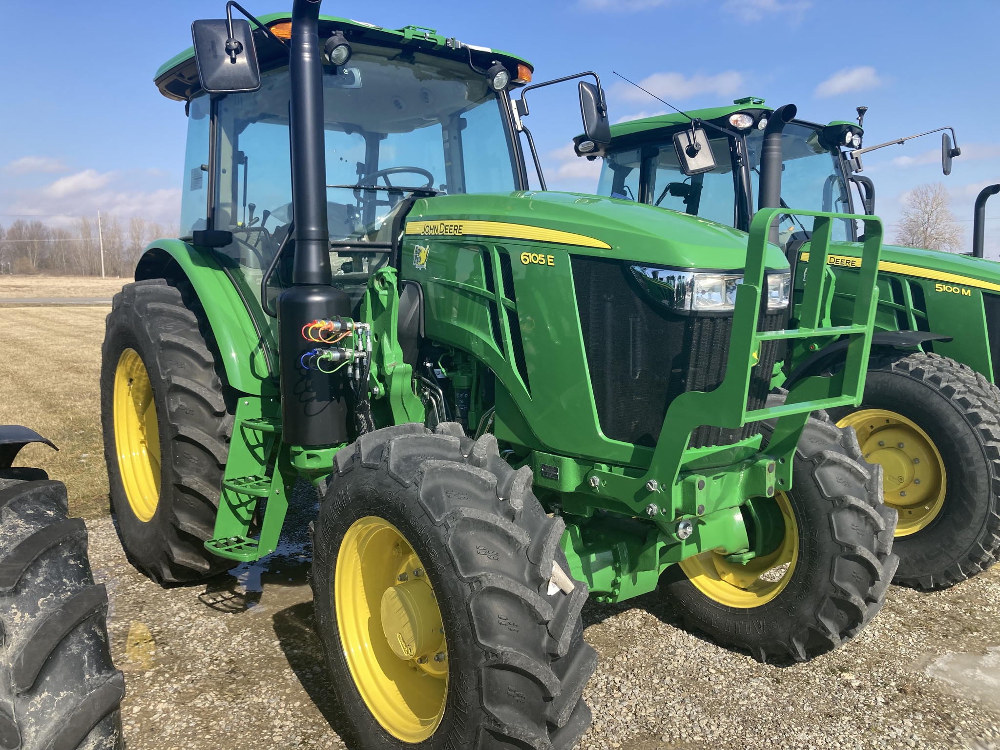 2023 John Deere 6105E Image 2