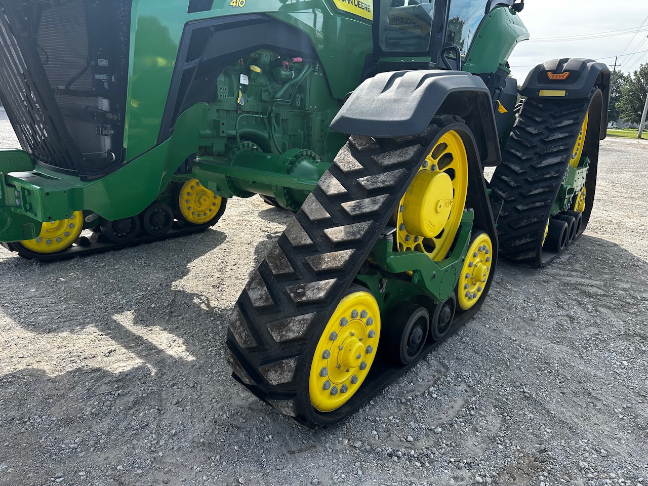  2023 John Deere 8RX 410 at Heritage Tractor in Pontiac, IL