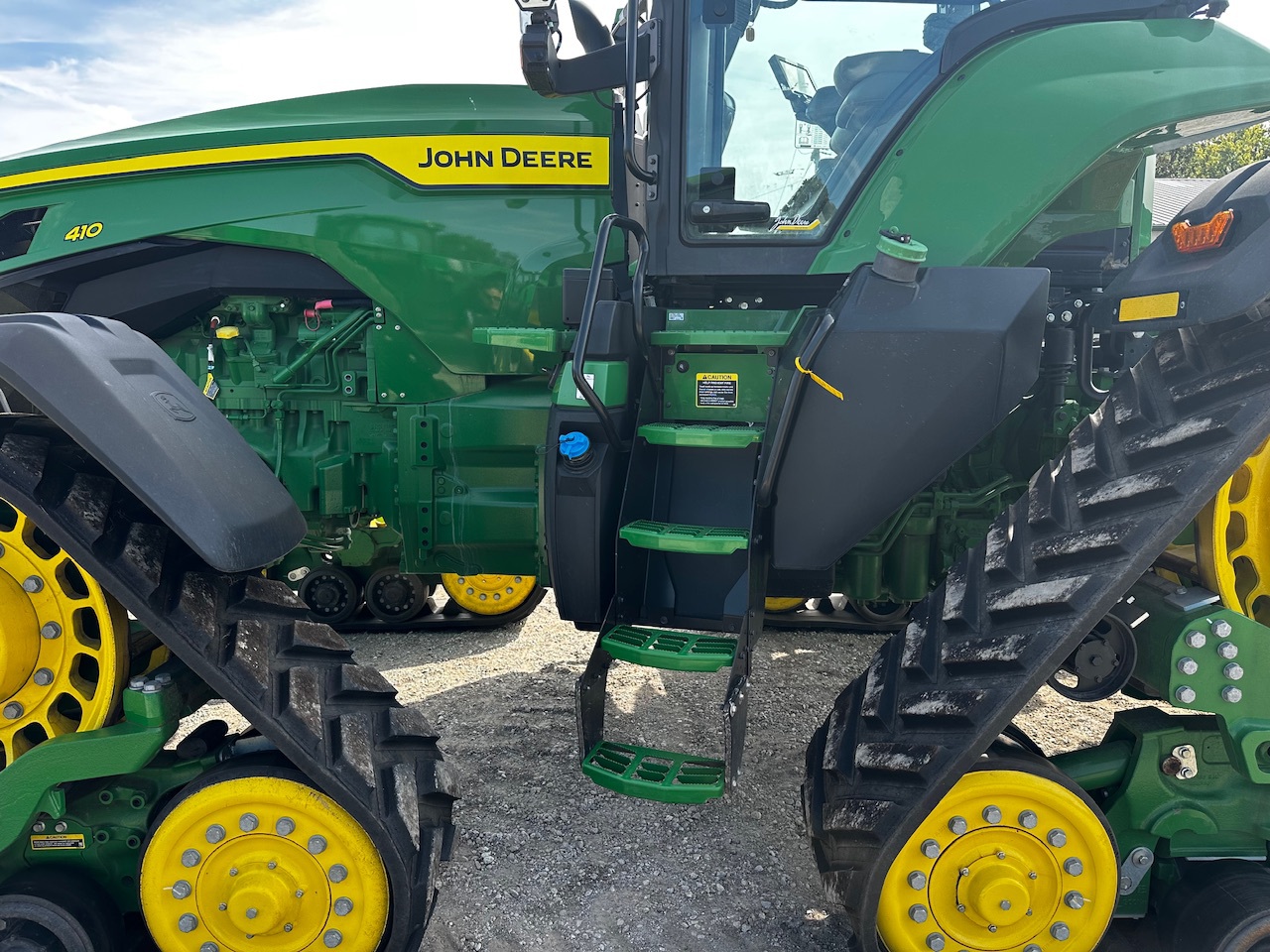  2023 John Deere 8RX 410 at Heritage Tractor in Pontiac, IL