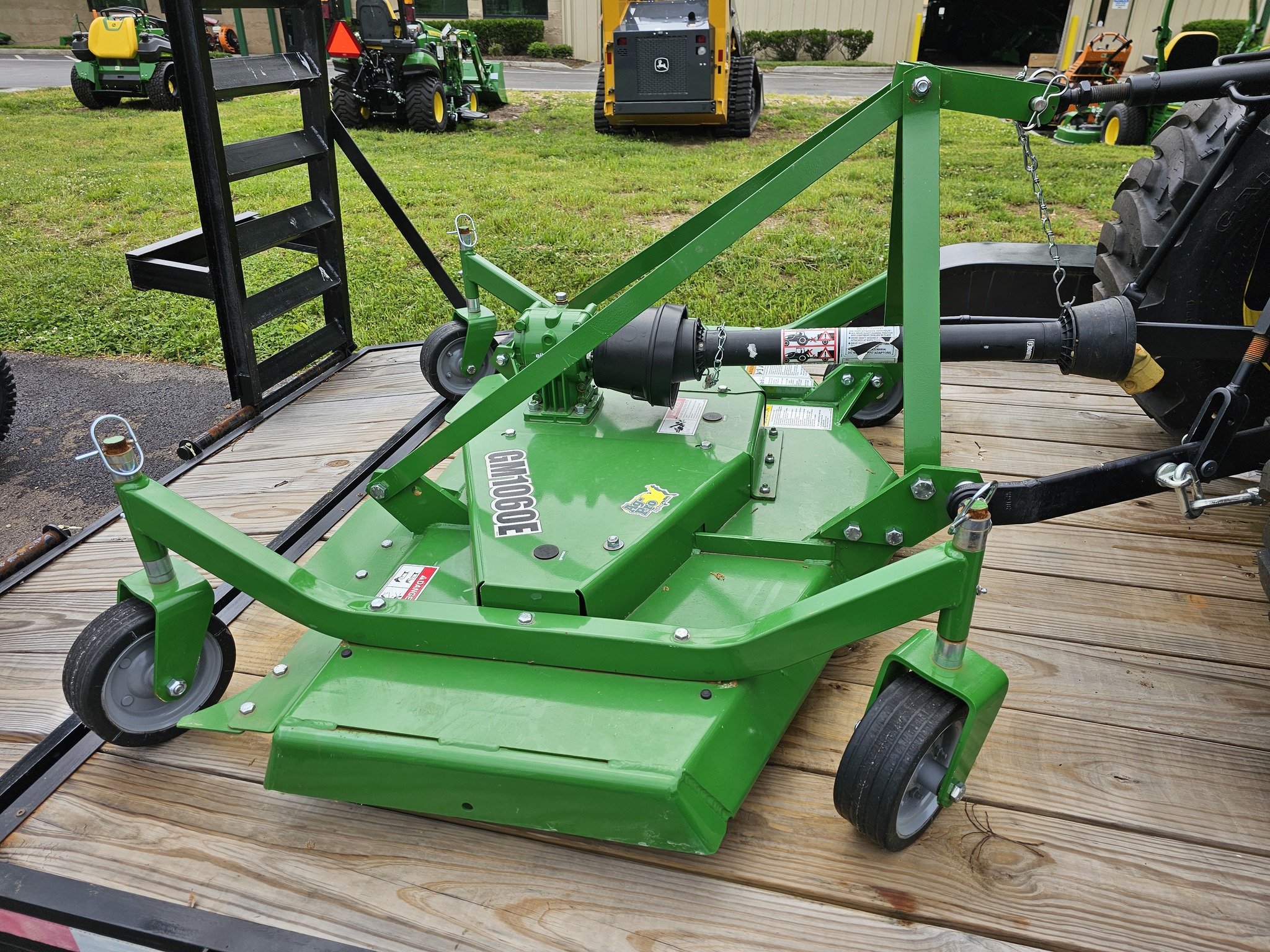 2023 Frontier GM1060E Image 2