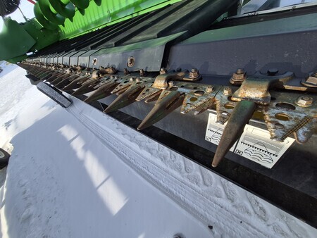 Used 2021 John Deere RD35F Combine Platforms at Horizon Ag & Turf in St. Paul, AB - Photo22