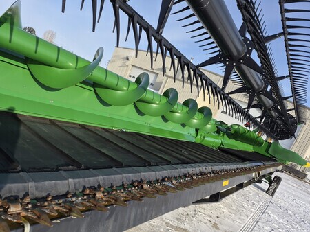 Used 2021 John Deere RD35F Combine Platforms at Horizon Ag & Turf in St. Paul, AB - Photo28