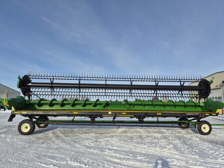 Used 2021 John Deere RD35F Combine Platforms at Horizon Ag & Turf in St. Paul, AB - Photo34