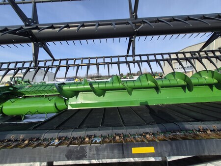 Used 2021 John Deere RD35F Combine Platforms at Horizon Ag & Turf in St. Paul, AB - Photo40