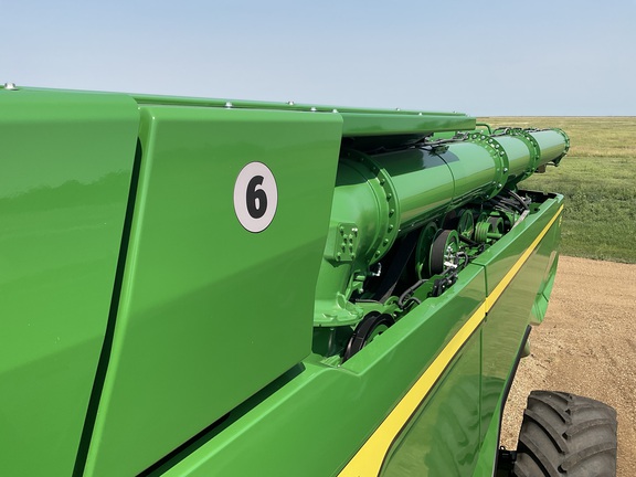 2024 John Deere X9 1000 - Photo12