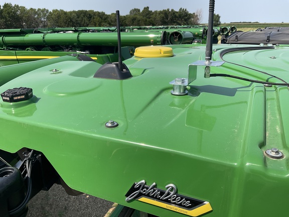 2024 John Deere X9 1000 - Photo13