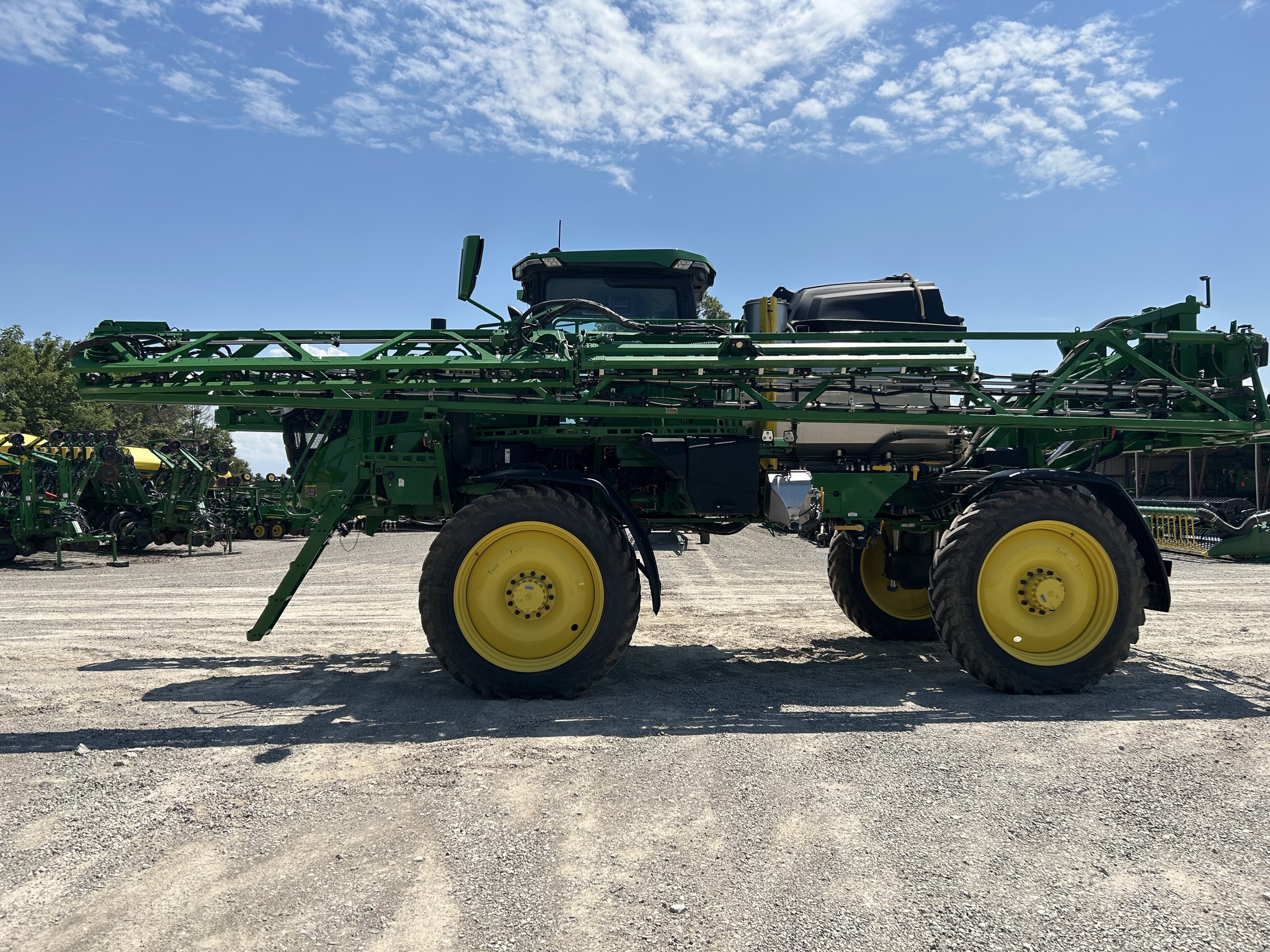 2022 John Deere 412R Image 4