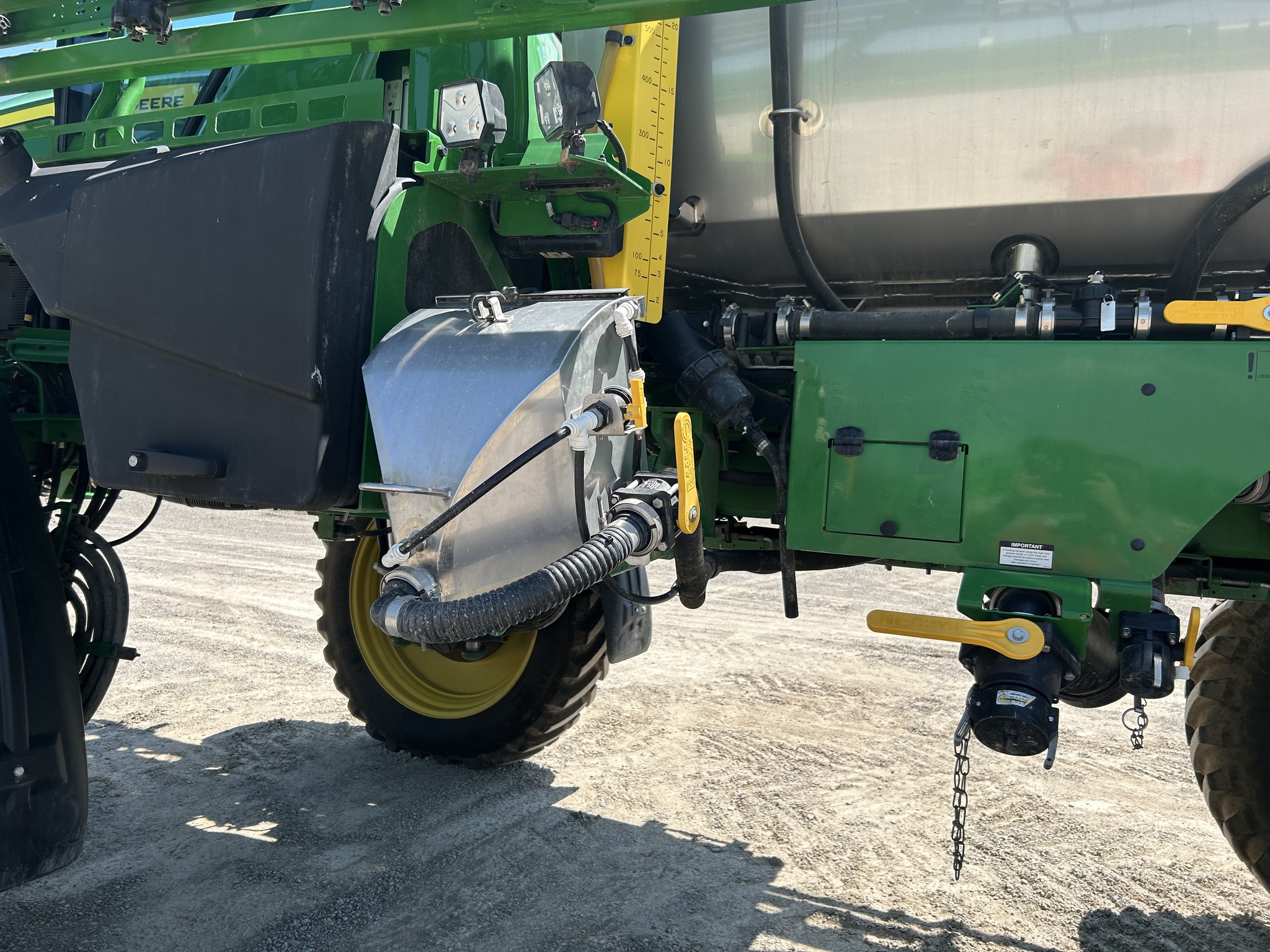 2022 John Deere 412R Image 11
