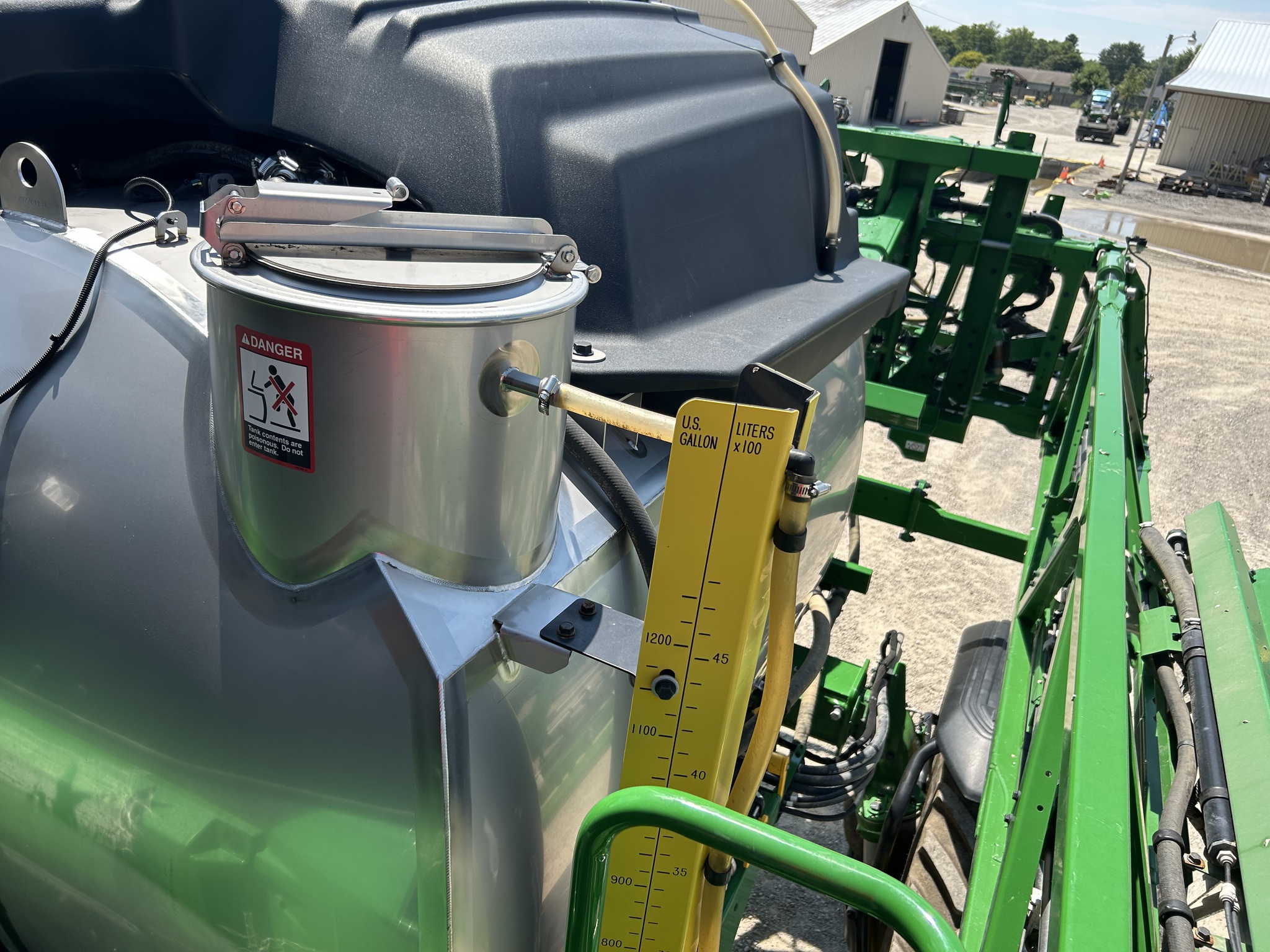 2022 John Deere 412R Image 20