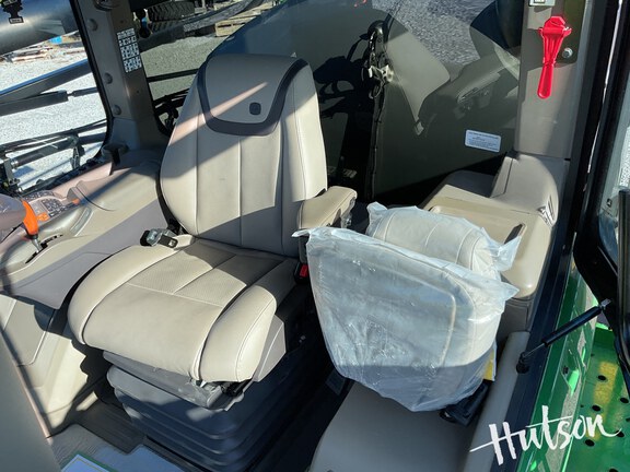 Photo of 2024 John Deere 410R