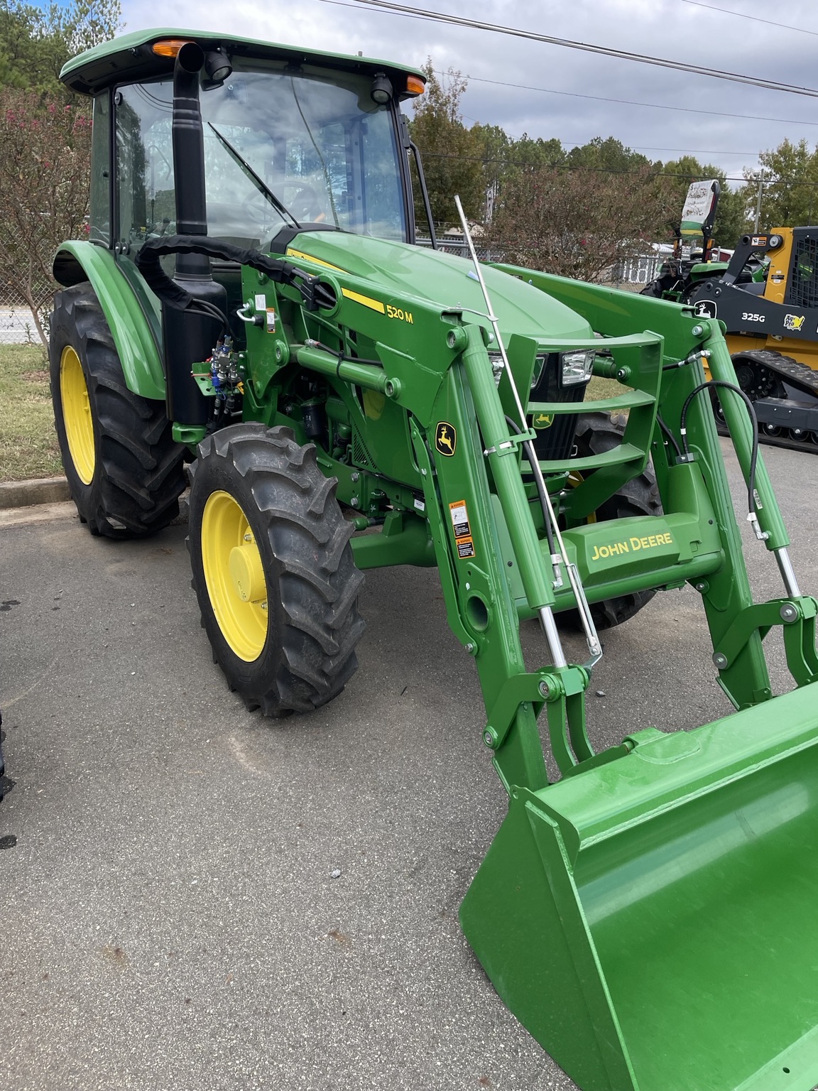 2023 John Deere 5090E Image 1