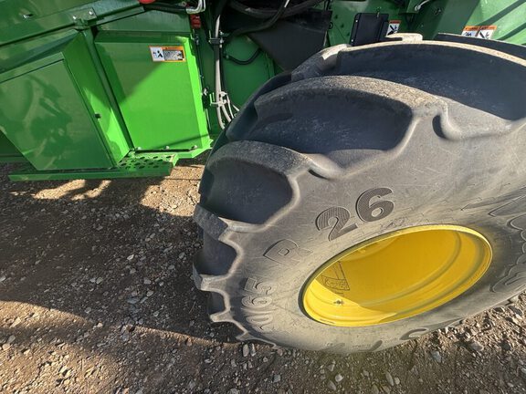 Used 2020 John Deere S790 Combines at Horizon Ag & Turf in Vermilion, AB - Photo12