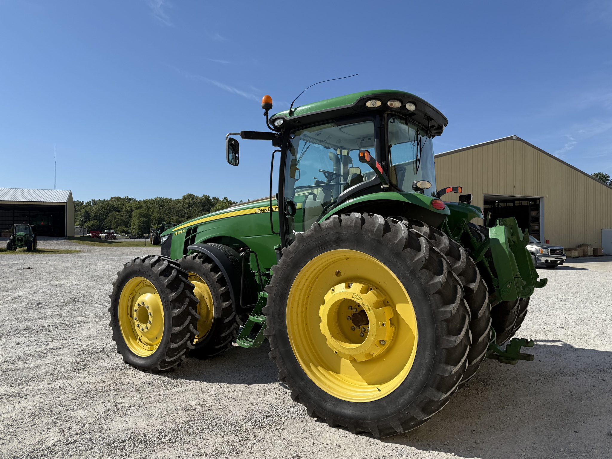 2012 John Deere 8335R Image 6
