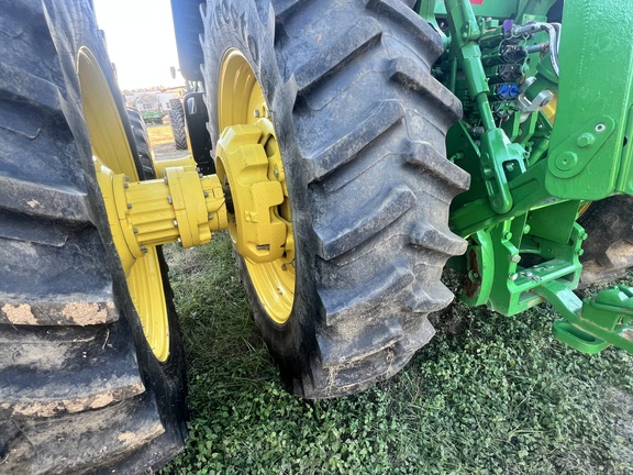 2023 John Deere 8R 340 Photo 4