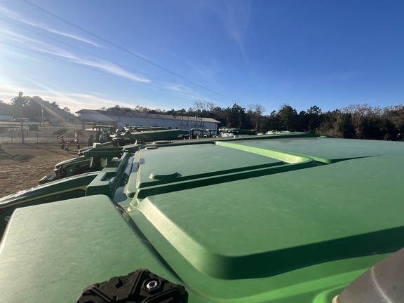 2023 John Deere 8R 340 Photo 9