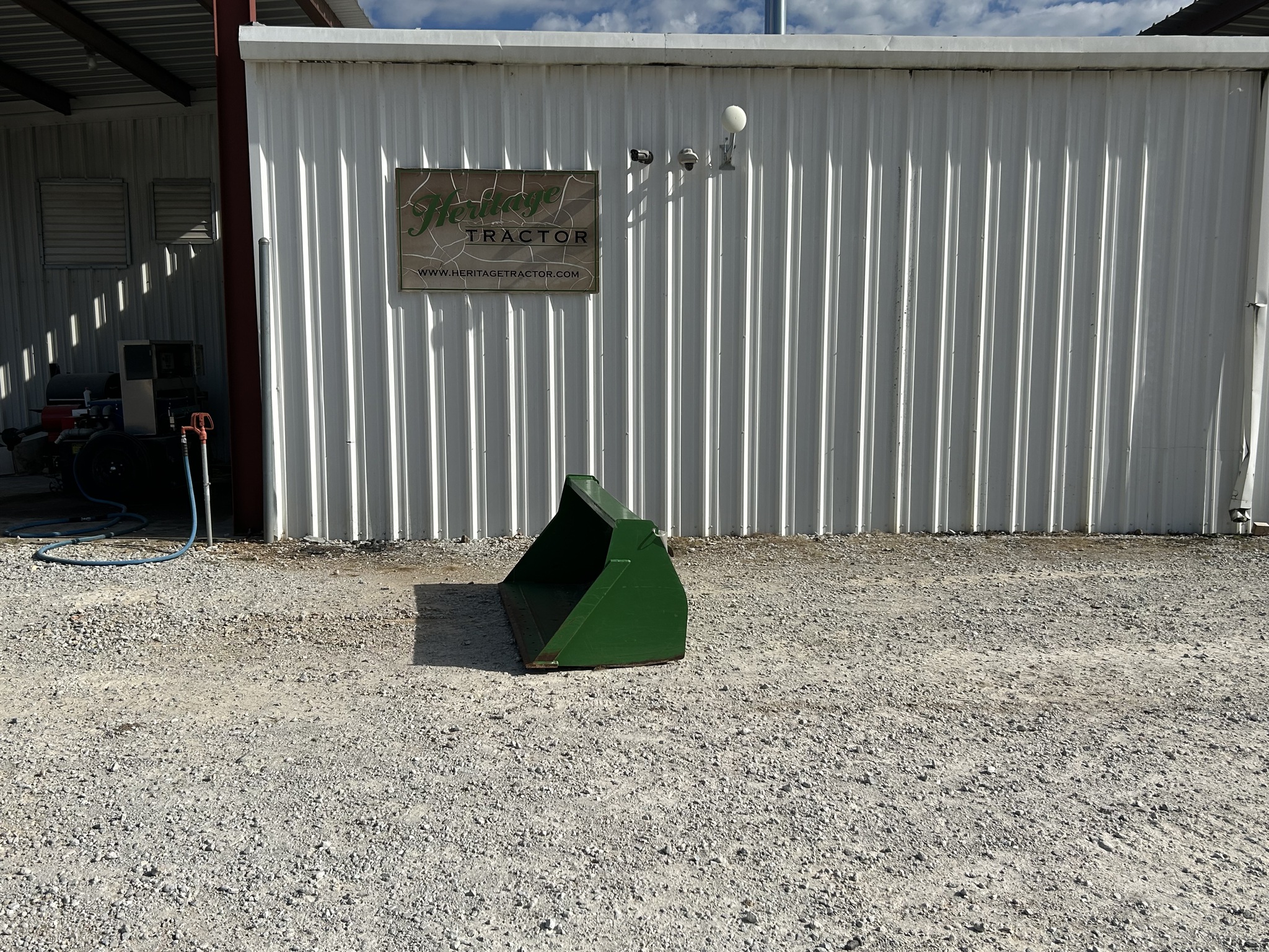  2022 John Deere 6ft bucket global at Heritage Tractor in Harrison, AR