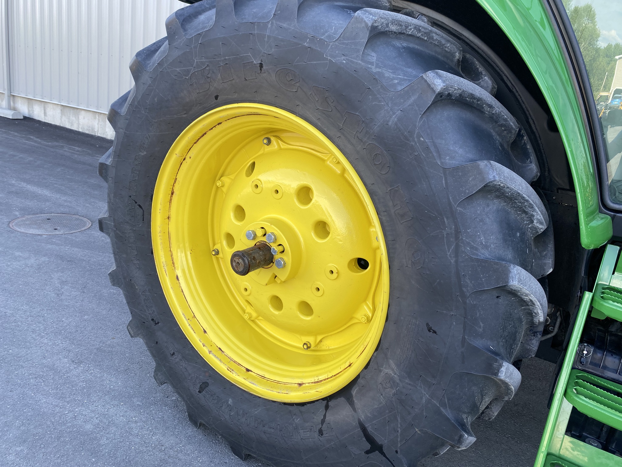 2024 John Deere 6120M Image 6