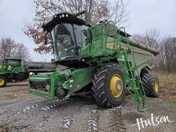 Photo of 2022 John Deere X9 1100