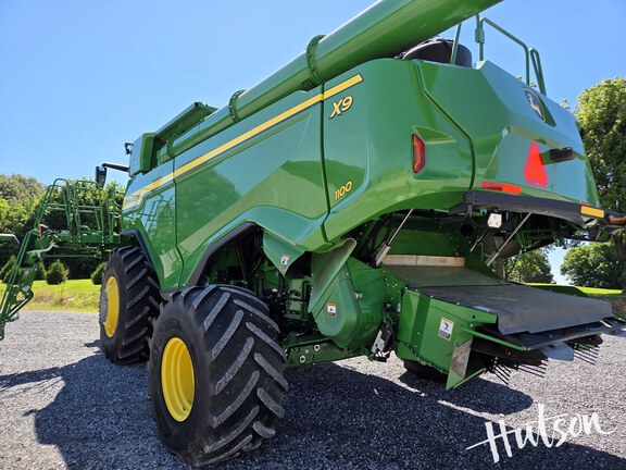 Photo of 2022 John Deere X9 1100
