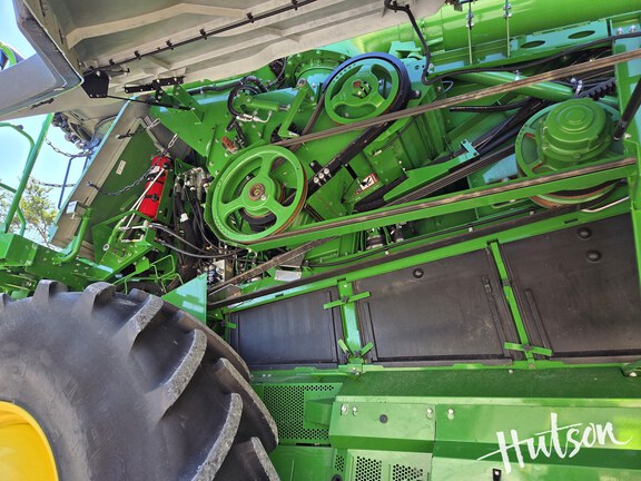 Photo of 2022 John Deere X9 1100