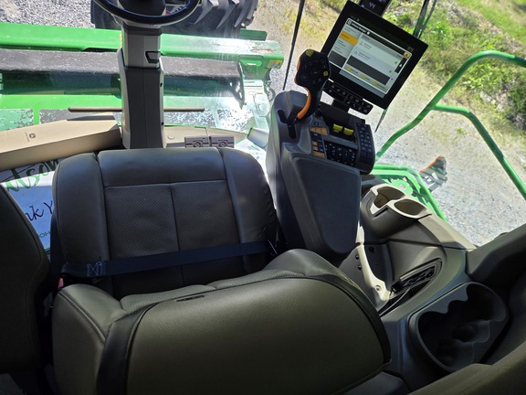 Photo of 2022 John Deere X9 1100