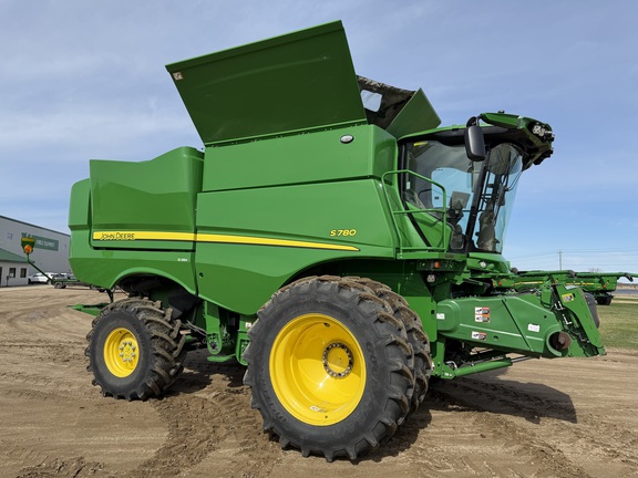  John Deere S780