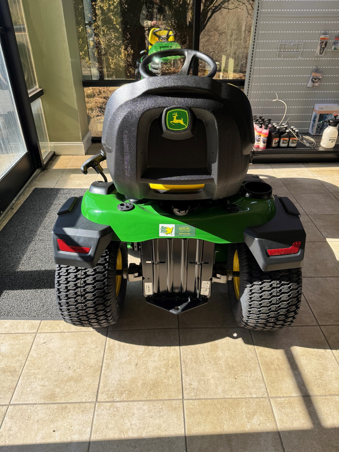 2025 John Deere S240 Image 4
