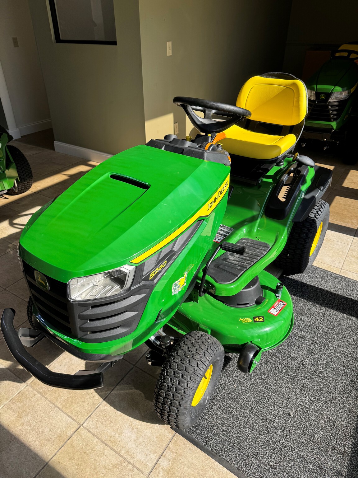 2025 John Deere S240 Image 1